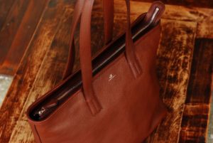 大型トートバッグ　『フォルテ』　こげ茶　天ファスナー